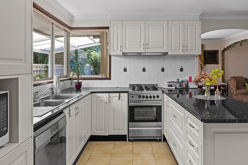 Photo - 5 Barry Road, Thomastown VIC 3074 - Image 7