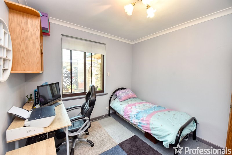 Photo - 5 Barter Place, Warnbro WA 6169 - Image 16