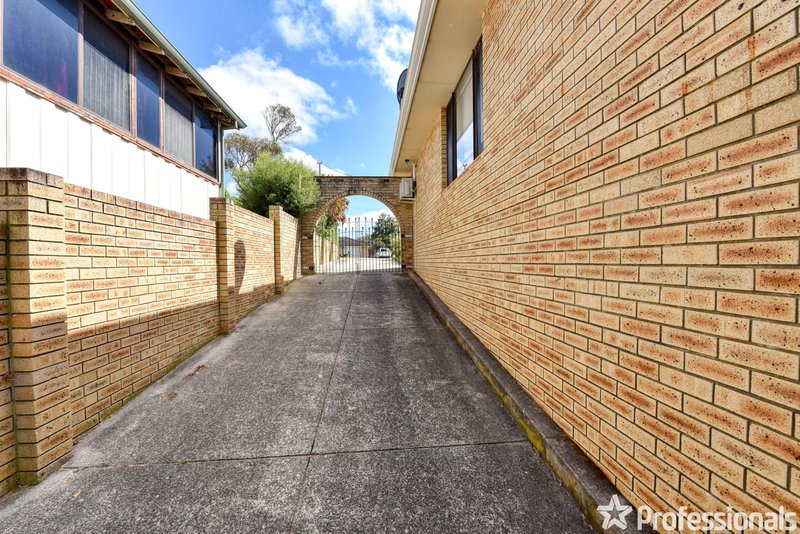 Photo - 5 Barter Place, Warnbro WA 6169 - Image 24