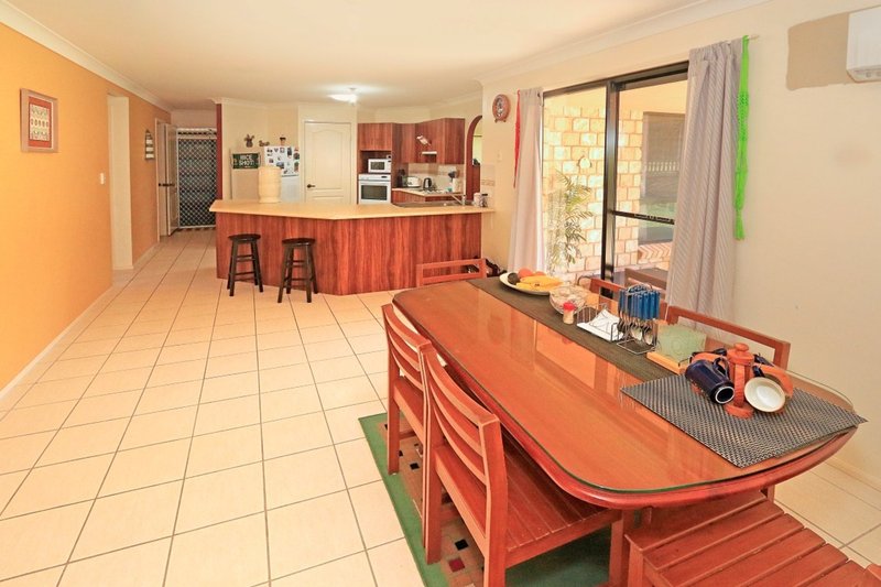 Photo - 5 Bartram Place, Kawana QLD 4701 - Image 6