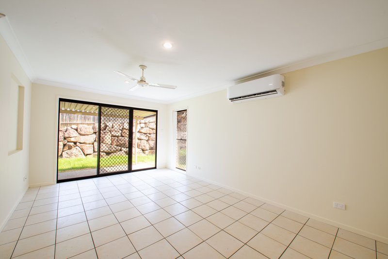 Photo - 5 Bassili Drive, Collingwood Park QLD 4301 - Image 3