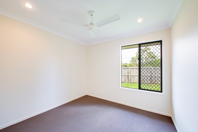 Photo - 5 Bassili Drive, Collingwood Park QLD 4301 - Image 15