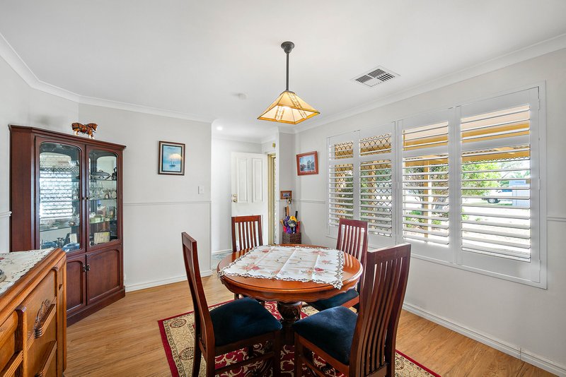 Photo - 5 Basslet Place, Warnbro WA 6169 - Image 8