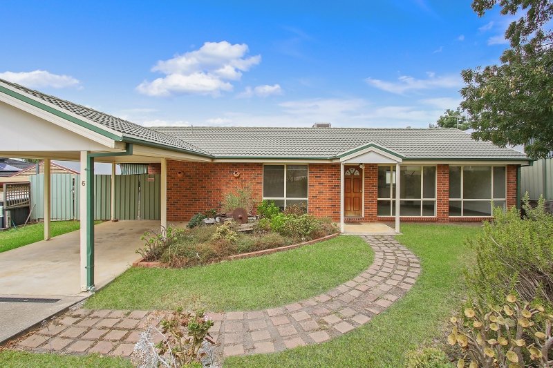 5 Baw Baw Street, Thurgoona NSW 2640