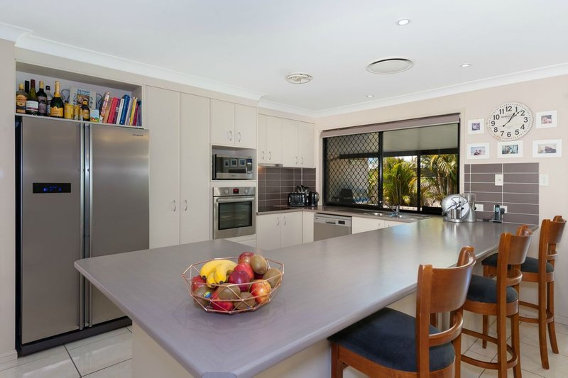 Photo - 5 Baybreeze Close, Deception Bay QLD 4508 - Image 3