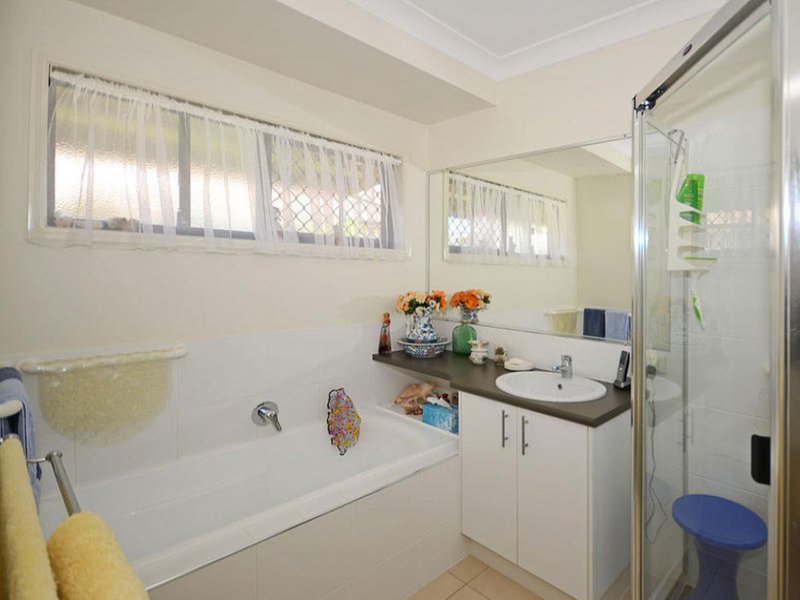 Photo - 5 Bayridge Heights Drive, Nikenbah QLD 4655 - Image 12