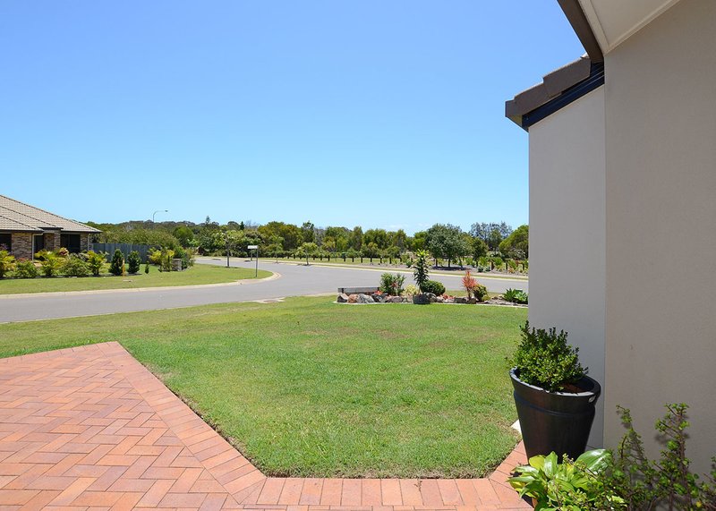 Photo - 5 Bayridge Heights Drive, Nikenbah QLD 4655 - Image 15