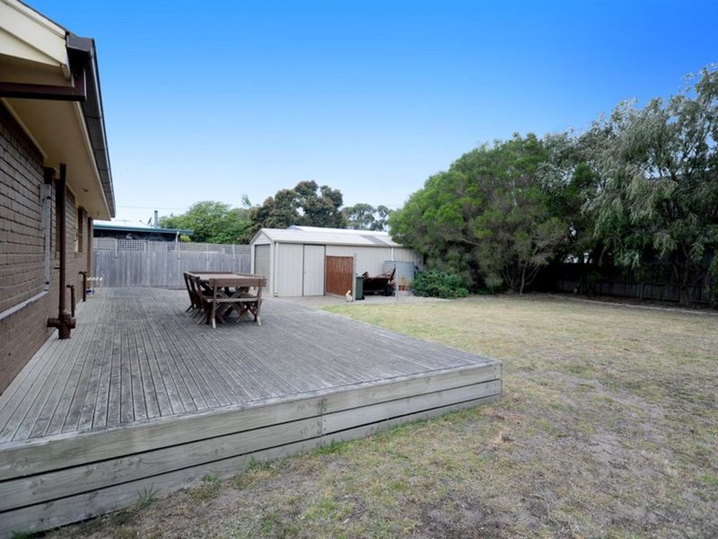 Photo - 5 Bayview Avenue, St Leonards VIC 3223 - Image 11