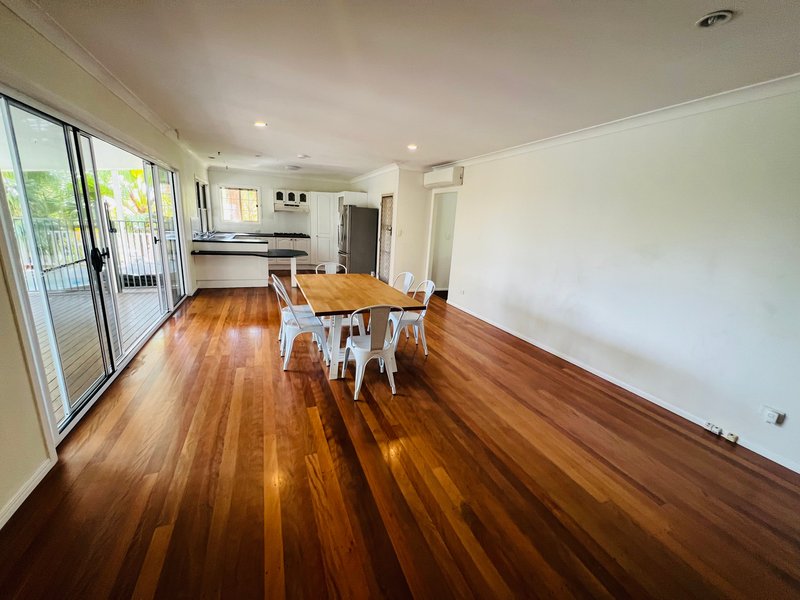 Photo - 5 Bayview Drive, Tanah Merah QLD 4128 - Image 18