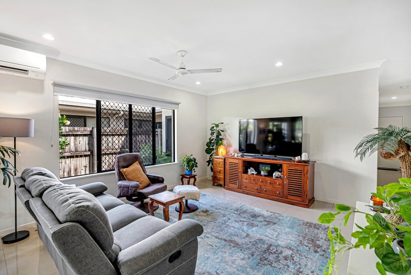 Photo - 5 Beachfront Avenue, Trinity Beach QLD 4879 - Image 3