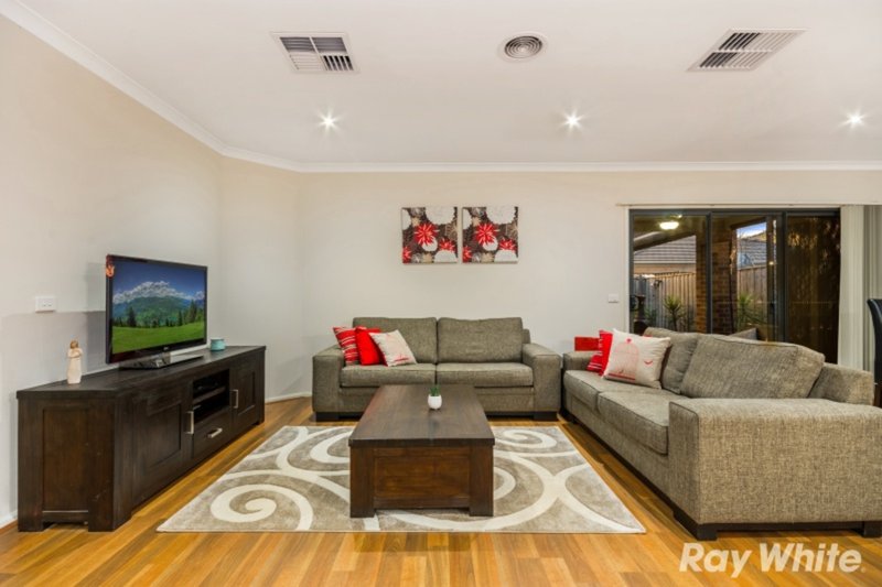 Photo - 5 Beaufort Street, Keysborough VIC 3173 - Image 5