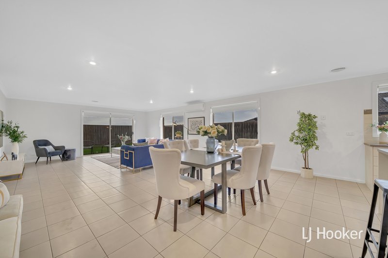 Photo - 5 Begg Avenue, Truganina VIC 3029 - Image 4