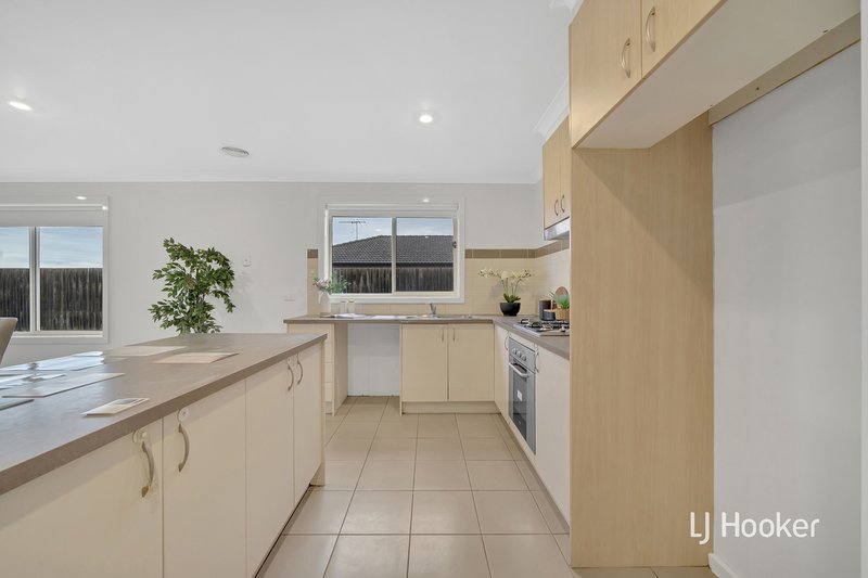 Photo - 5 Begg Avenue, Truganina VIC 3029 - Image 7