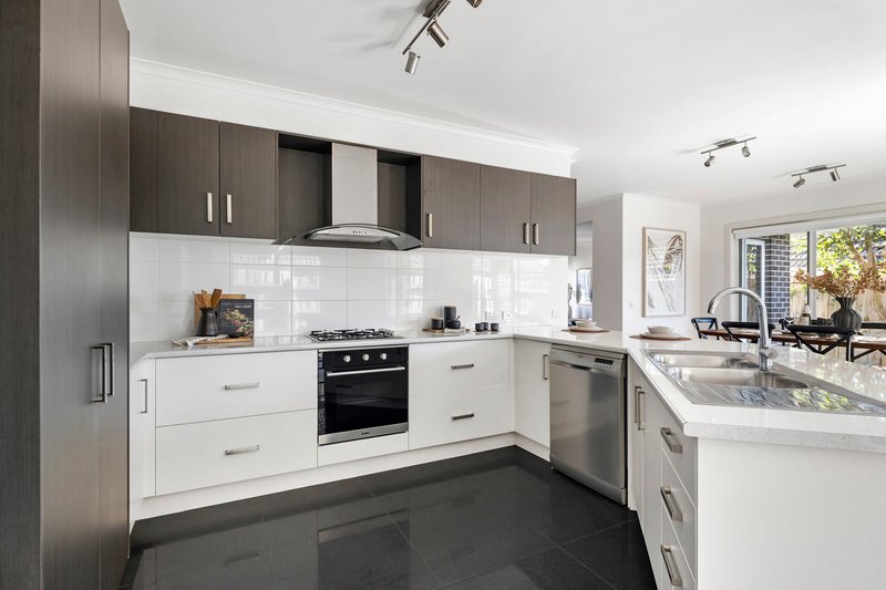 Photo - 5 Bell Street, Frankston VIC 3199 - Image 6