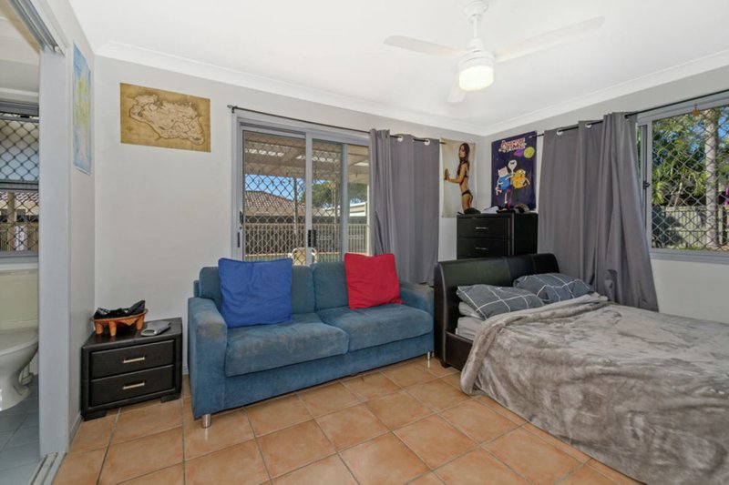 Photo - 5 Bellevue Drive, Little Mountain QLD 4551 - Image 6