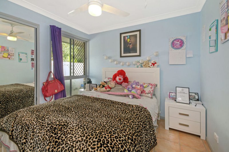 Photo - 5 Bellevue Drive, Little Mountain QLD 4551 - Image 8