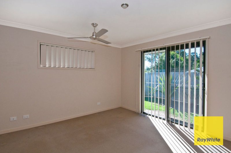 Photo - 5 Bellthorpe Crescent, Waterford QLD 4133 - Image 6