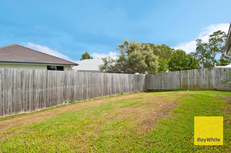 Photo - 5 Bellthorpe Crescent, Waterford QLD 4133 - Image 10