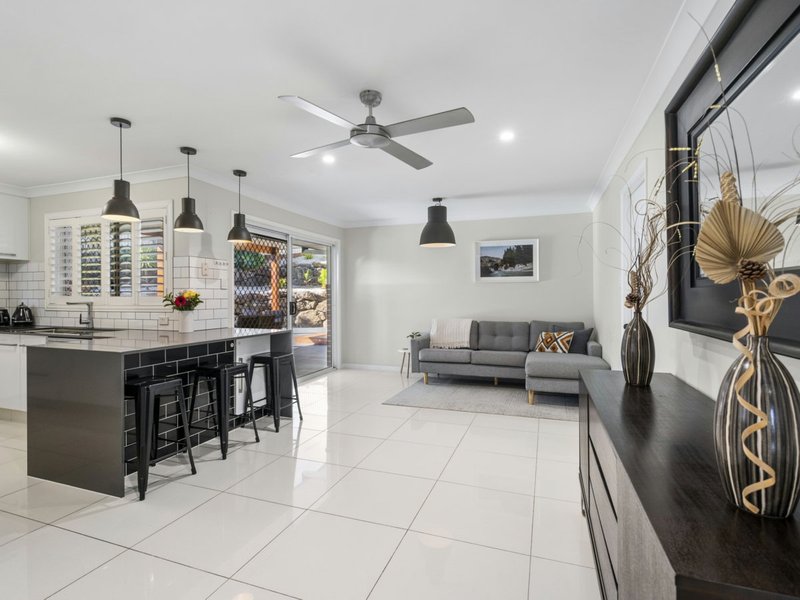 Photo - 5 Ben Court, Mudgeeraba QLD 4213 - Image 2