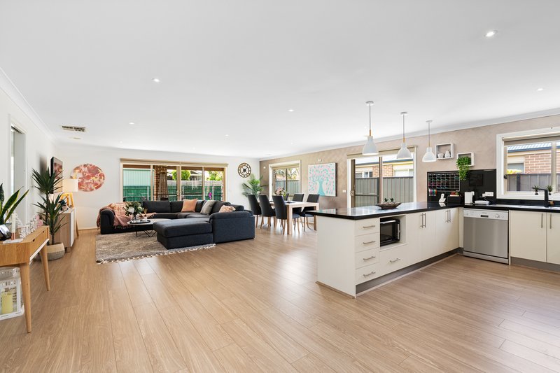 Photo - 5 Benetti Drive, Lara VIC 3212 - Image 3