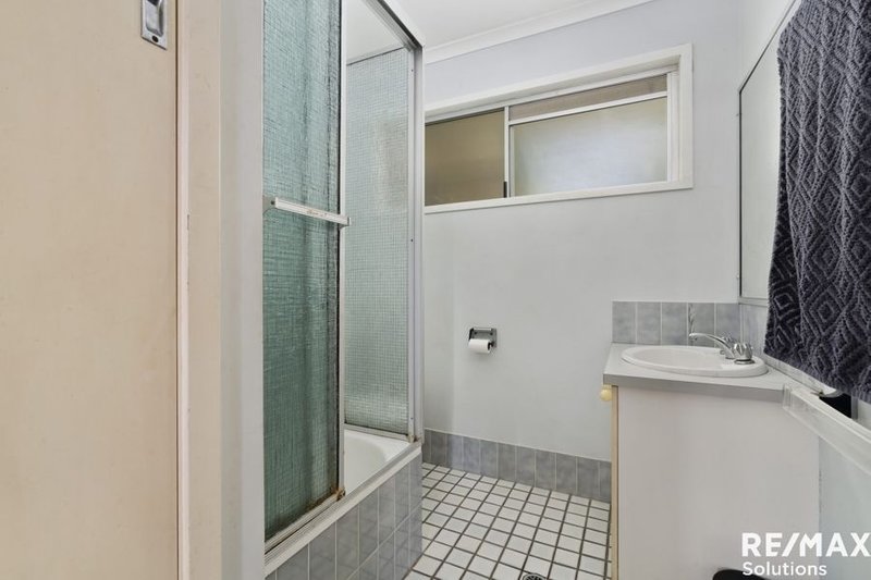 Photo - 5 Besson Street, Stafford Heights QLD 4053 - Image 11