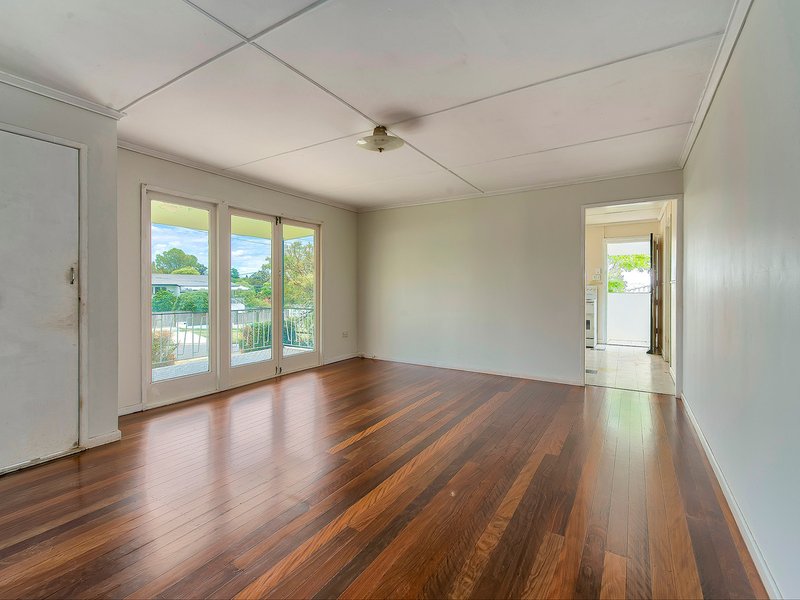 Photo - 5 Beta Street, Stafford Heights QLD 4053 - Image 2