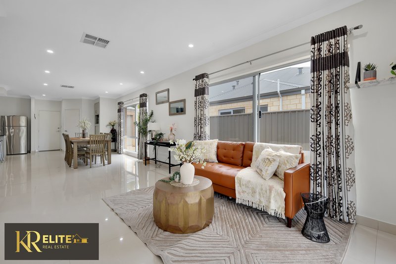 Photo - 5 Beukers Way, Piara Waters WA 6112 - Image 8
