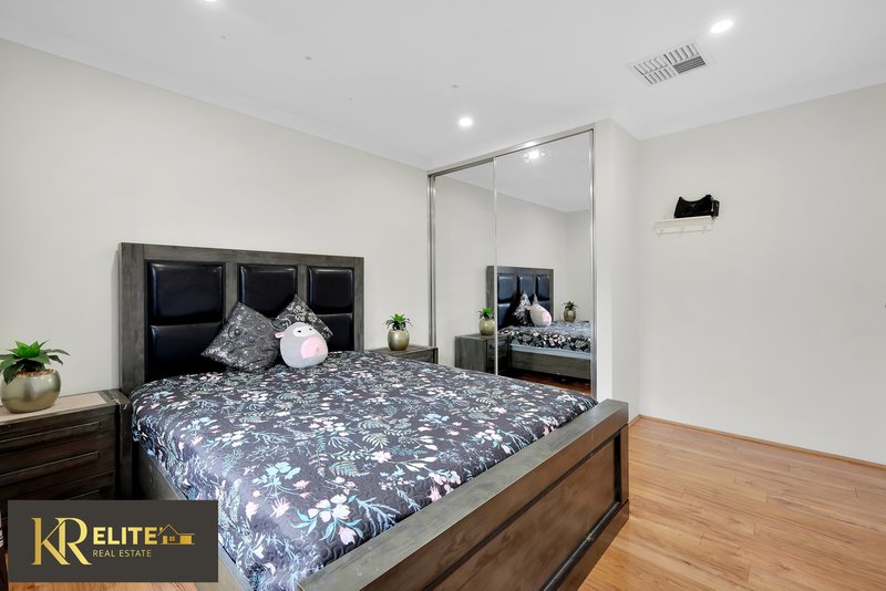 Photo - 5 Beukers Way, Piara Waters WA 6112 - Image 17