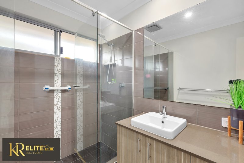 Photo - 5 Beukers Way, Piara Waters WA 6112 - Image 21