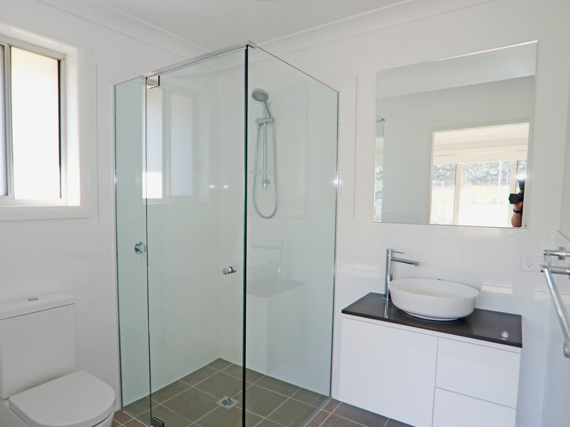 Photo - 5 Bexhill Avenue, Sussex Inlet NSW 2540 - Image 6