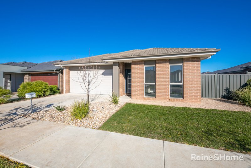 Photo - 5 Bickley Street, Harkness VIC 3337 - Image 2