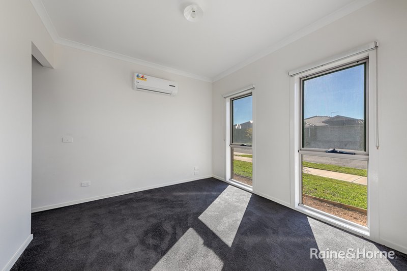 Photo - 5 Bickley Street, Harkness VIC 3337 - Image 7