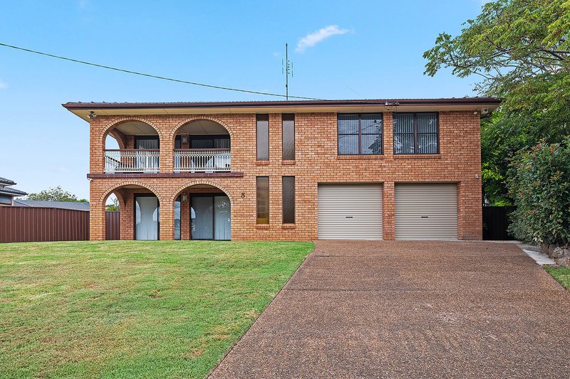 5 Bickton Close, Dudley NSW 2290