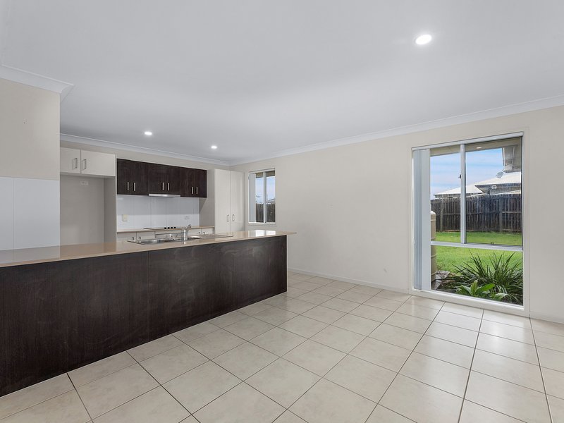 Photo - 5 Biella Court, Leichhardt QLD 4305 - Image 3