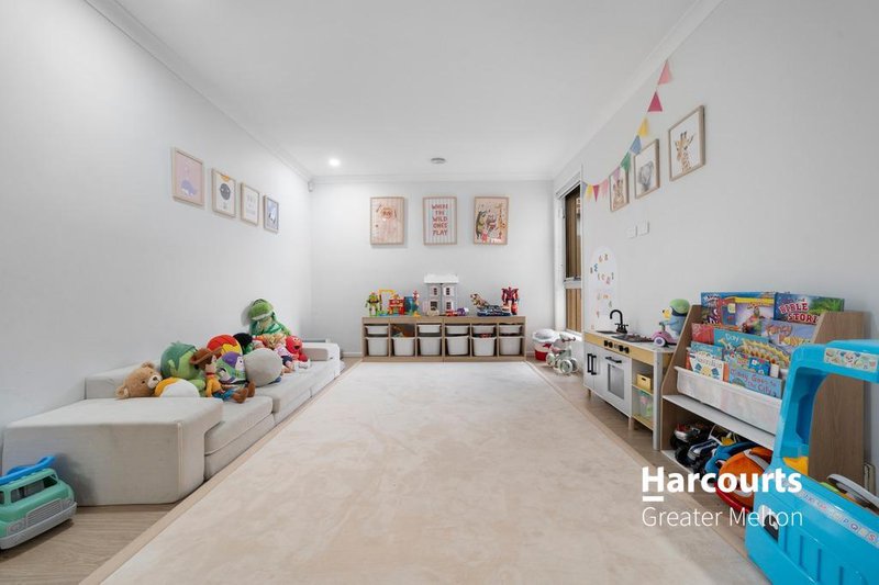 Photo - 5 Bigarade Way, Tarneit VIC 3029 - Image 12