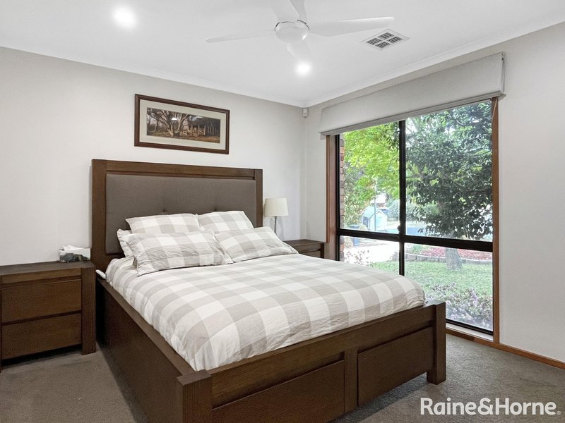 Photo - 5 Bilkurra Street, Queanbeyan West NSW 2620 - Image 6