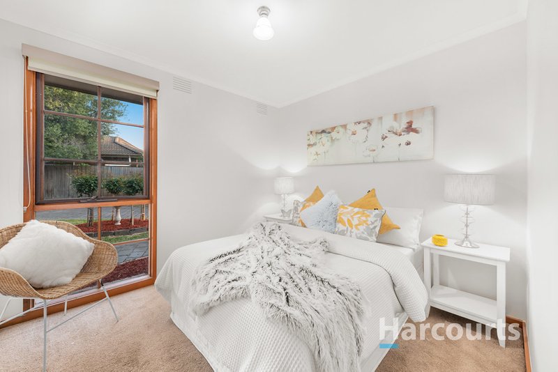 Photo - 5 Birkdale Close, Wantirna VIC 3152 - Image 9