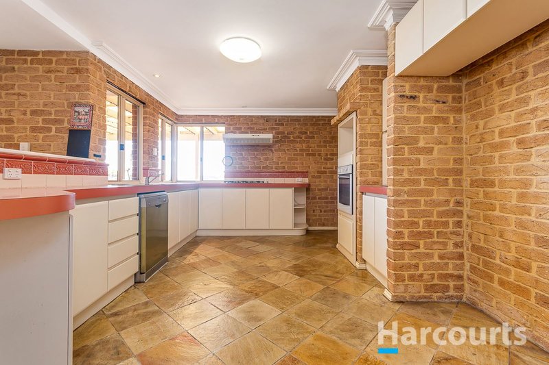 Photo - 5 Birkdale Place, Currambine WA 6028 - Image 5