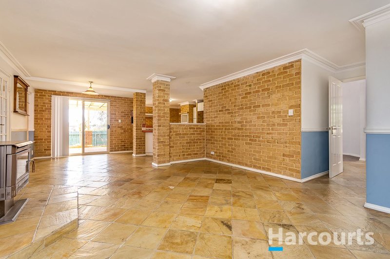 Photo - 5 Birkdale Place, Currambine WA 6028 - Image 6