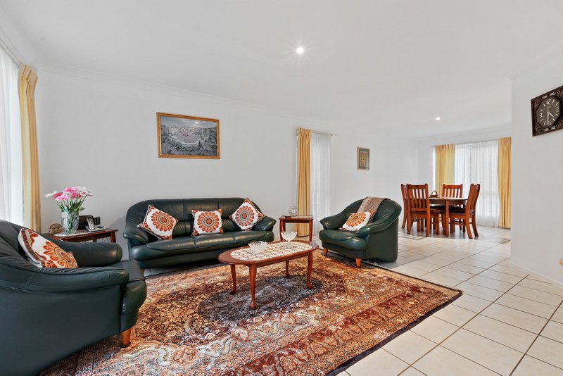 Photo - 5 Bishop Place, Coopers Plains QLD 4108 - Image 9