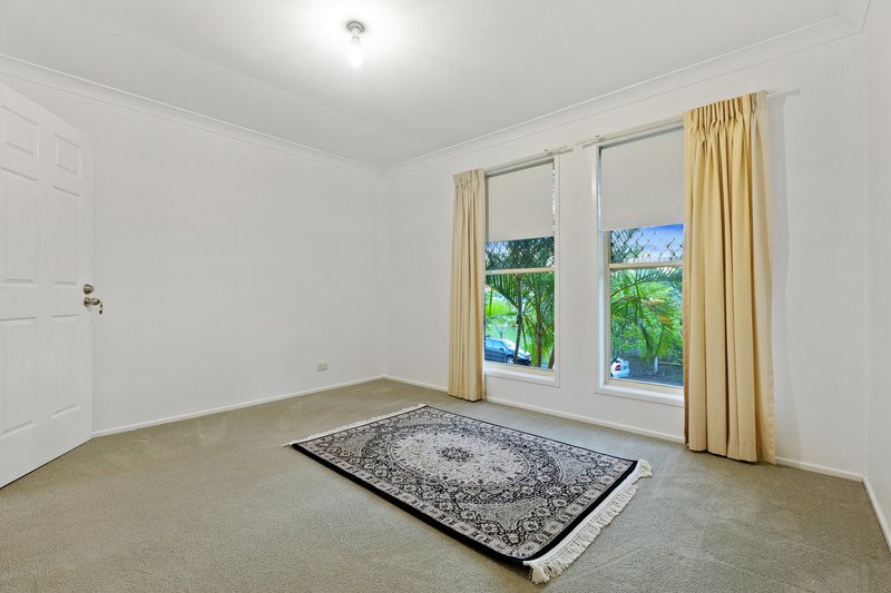 Photo - 5 Bishop Place, Coopers Plains QLD 4108 - Image 16