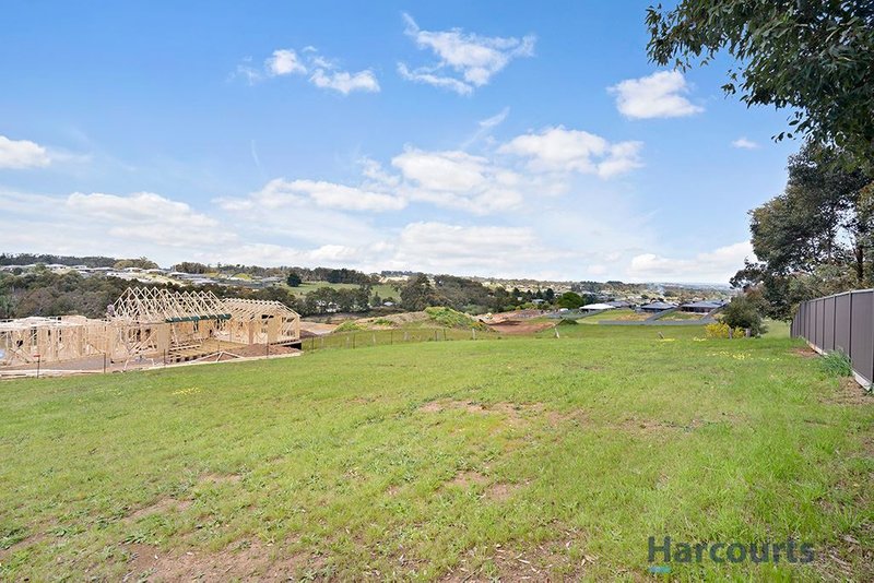 5 Bismark Court, Brown Hill VIC 3350