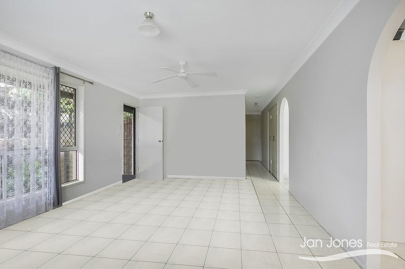 Photo - 5 Bisschop Street, Deception Bay QLD 4508 - Image 3