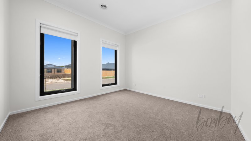 Photo - 5 Bittern Road, , Donnybrook VIC 3064 - Image 10
