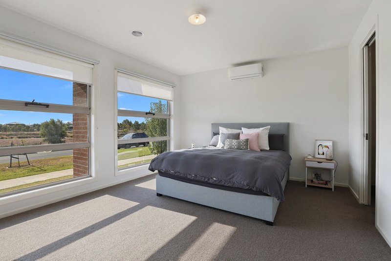 Photo - 5 Black Swan Court, Lara VIC 3212 - Image 3