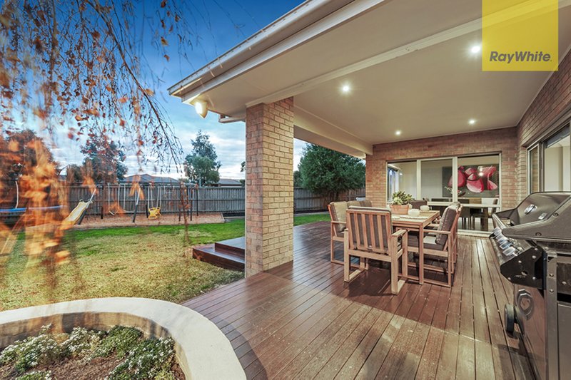 Photo - 5 Blackbird Terrace, Craigieburn VIC 3064 - Image 24