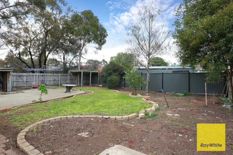 Photo - 5 Bladin Street, Point Cook VIC 3030 - Image 10