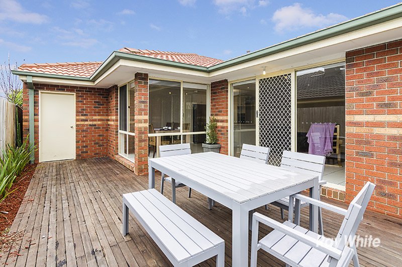 Photo - 5 Blainroe Crescent, Cranbourne VIC 3977 - Image 11