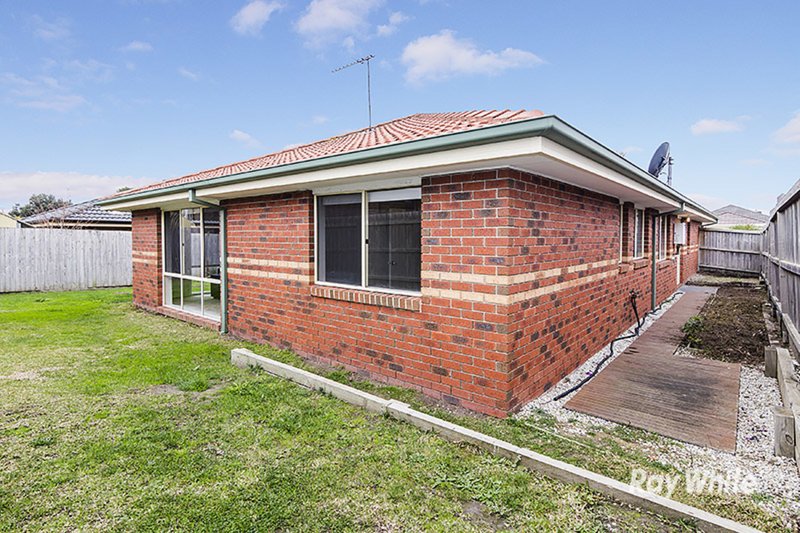 Photo - 5 Blainroe Crescent, Cranbourne VIC 3977 - Image 14