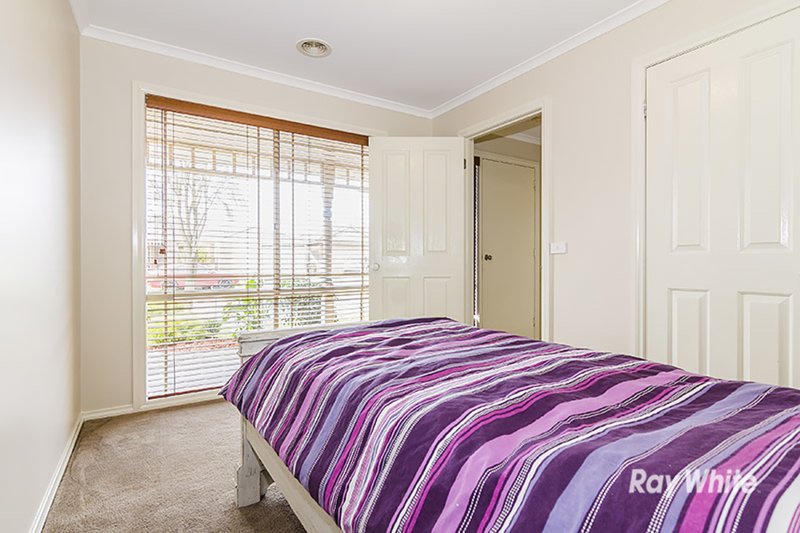 Photo - 5 Blainroe Crescent, Cranbourne VIC 3977 - Image 20